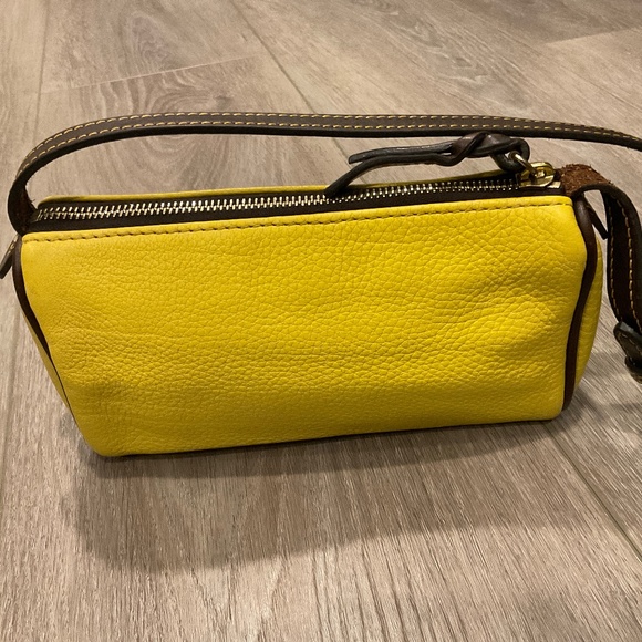 Dooney & Bourke Mini Shoulder Bag Yellow Pebble Leather - Picture 4 of 12